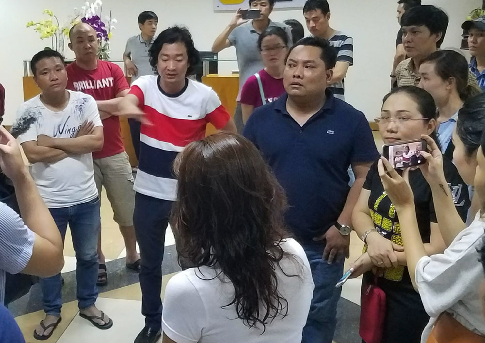 Chủ đầu tư ‘trấn an’ bức xúc vụ cháy chung cư Carina Plaza bằng... văn bản