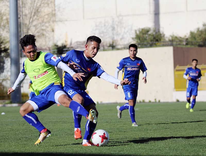 Đội tuyển Việt Nam luyện chiêu tủ, sẵn sàng chiến Jordan