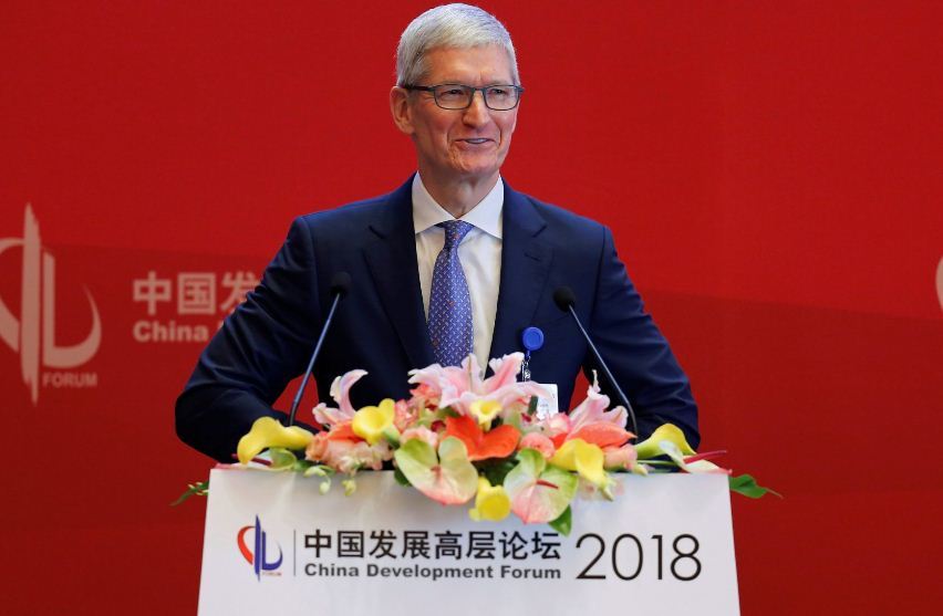 CEO Apple lo ngại người dùng bị lộ dữ liệu cá nhân ngoài ý muốn