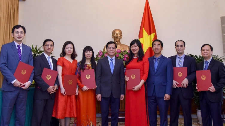 Điều động, bổ nhiệm nhân sự Bộ Ngoại giao
