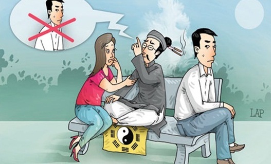 Thầy bói phán 'không hợp', về dứt khoát chia tay