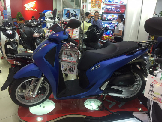 Xe máy ế ẩm, SH sang chảnh hạ giá hơn 50 triệu