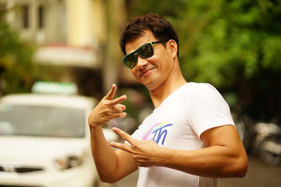 Danh hài Xuân Bắc thích chế lời cho