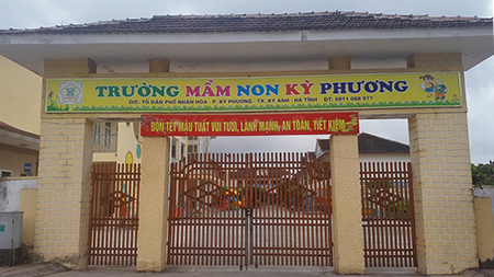 Trẻ mầm non trường công cũng phải đóng tiền thuê giáo viên