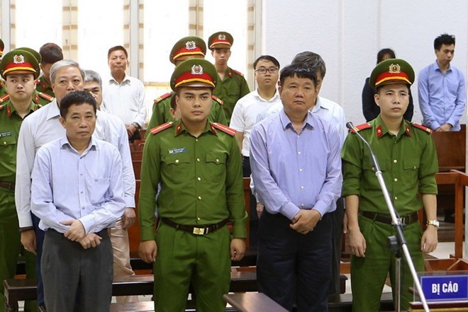 Ông Đinh La Thăng nhận mức án 18 năm tù, bồi thường 600 tỷ