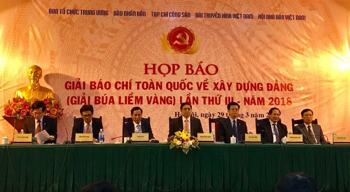 Trưởng Ban tổ chức TƯ: Mong báo chí đồng hành xây dựng Đảng trong sạch