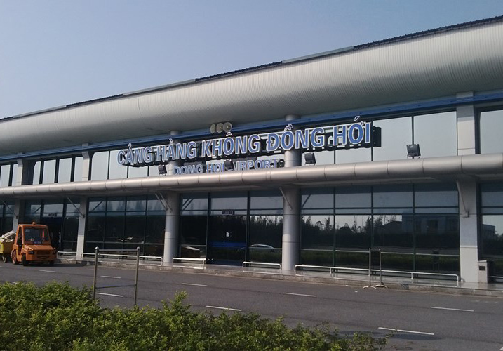 Đóng cửa chơi cầu lông, sân bay Đồng Hới bị phạt 35 triệu đồng