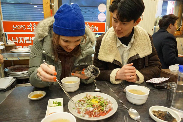 Thuê trai Hàn đi chơi cùng: 2 tiếng mất 850.000 đồng