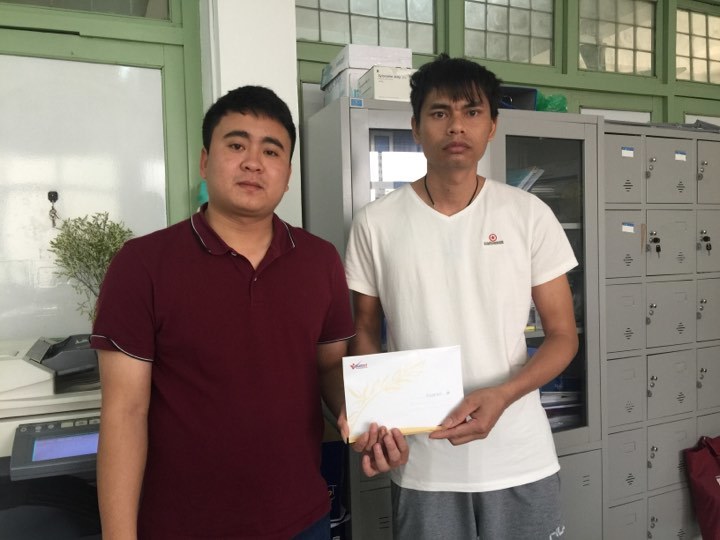 Hai cha con gặp nạn nhận 100 triệu đồng bạn đọc ủng hộ