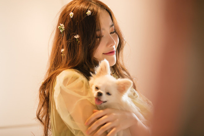 Sau ồn ào tình cảm với Trường Giang, Nam Em mở lại MV gây tranh cãi