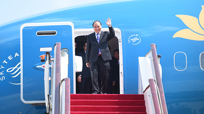 Thủ tướng lên đường dự hội nghị cấp cao Ủy hội sông Mekong quốc tế