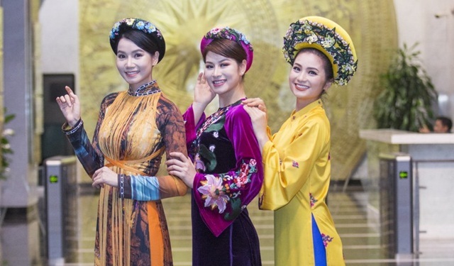 Tiết lộ thú vị về 3 người đẹp phim 'Cầu vồng tình yêu'