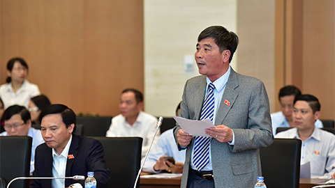 Bỏ quy định Facebook, Google đặt máy chủ tại Việt Nam