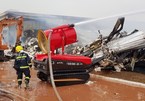 14 xe chữa cháy Trung Quốc cùng dập cháy ở Quảng Ninh