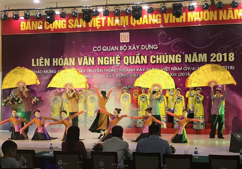 Liên hoan Văn nghệ quần chúng kỷ niệm 60 năm ngày truyền thống ngành Xây dựng