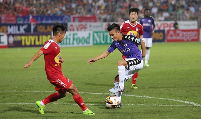 Xem tuyệt phẩm của Quang Hải vào lưới HAGL