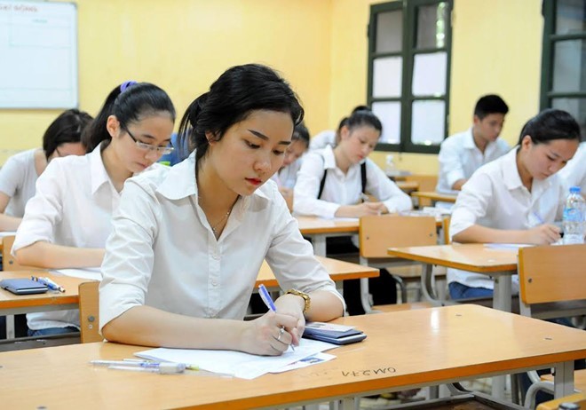 Chỉ 10 ký tự đủ làm hàng nghìn giáo viên và học sinh lao đao khốn khó