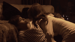 Jun Phạm và Khả Ngân toát mồ hôi vì cảnh hôn nhau