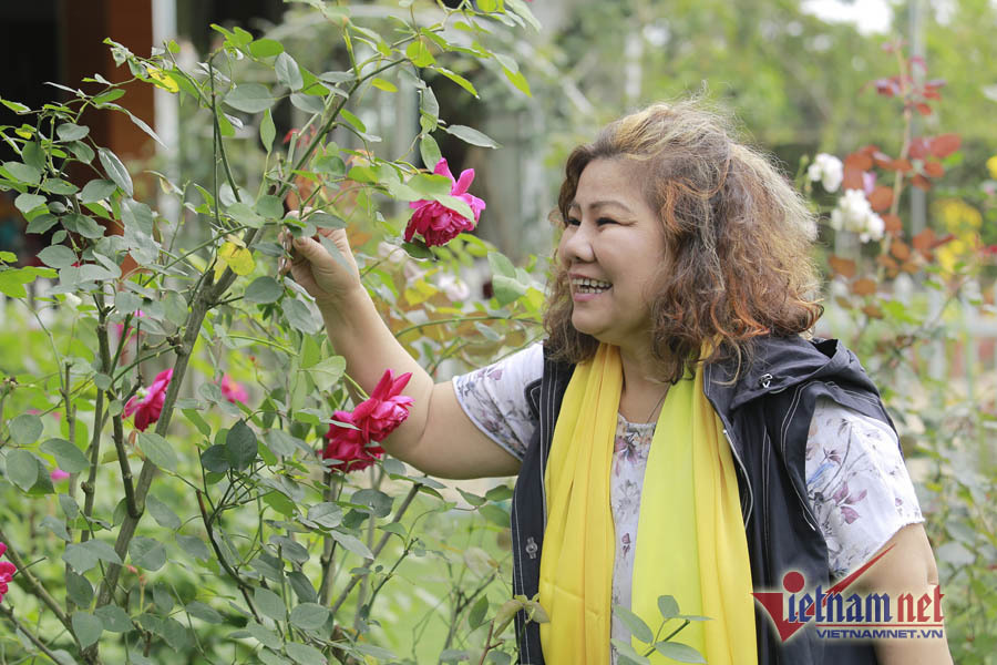 NSND Thanh Hoa lập trung tâm từ thiện cho nghệ sĩ