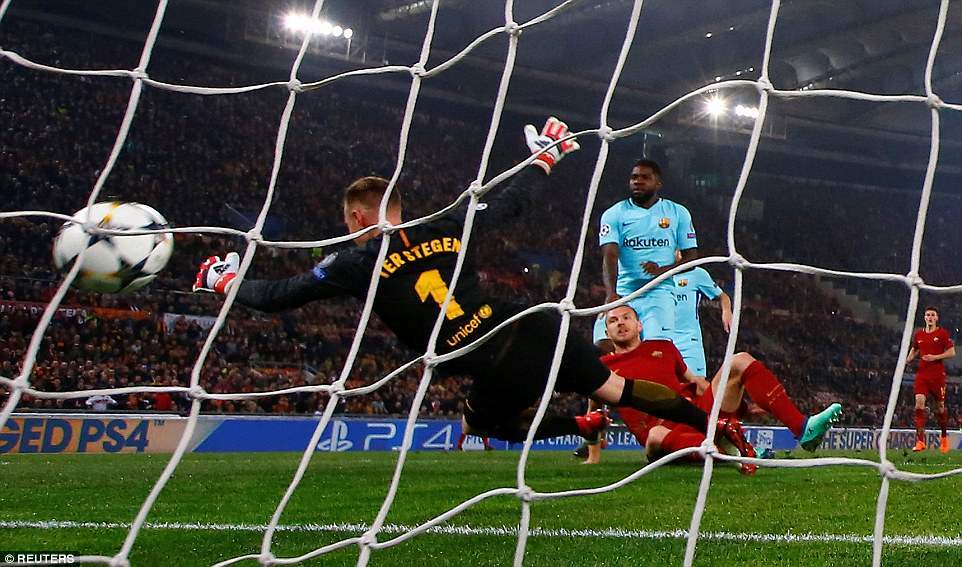 {title} Chiếu lại cơn địa chấn của Roma tạo ra trước Barca