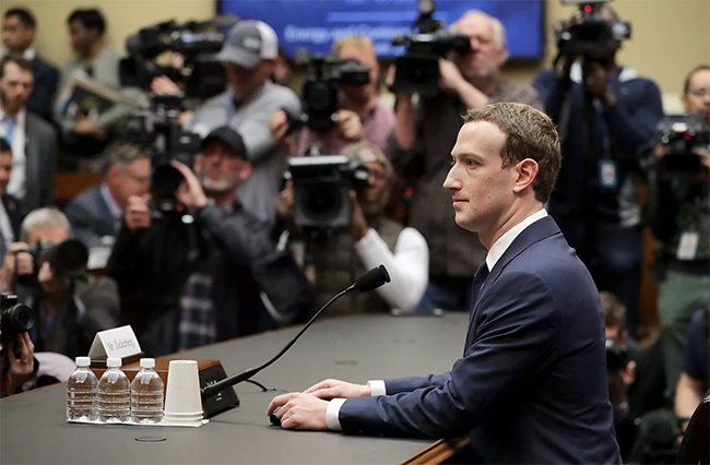 Mark Zuckerberg khẳng định Facebook không nghe lén điện thoại