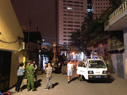 4 trường mầm non vây quanh 1 chung cư, dân 'kêu cứu'