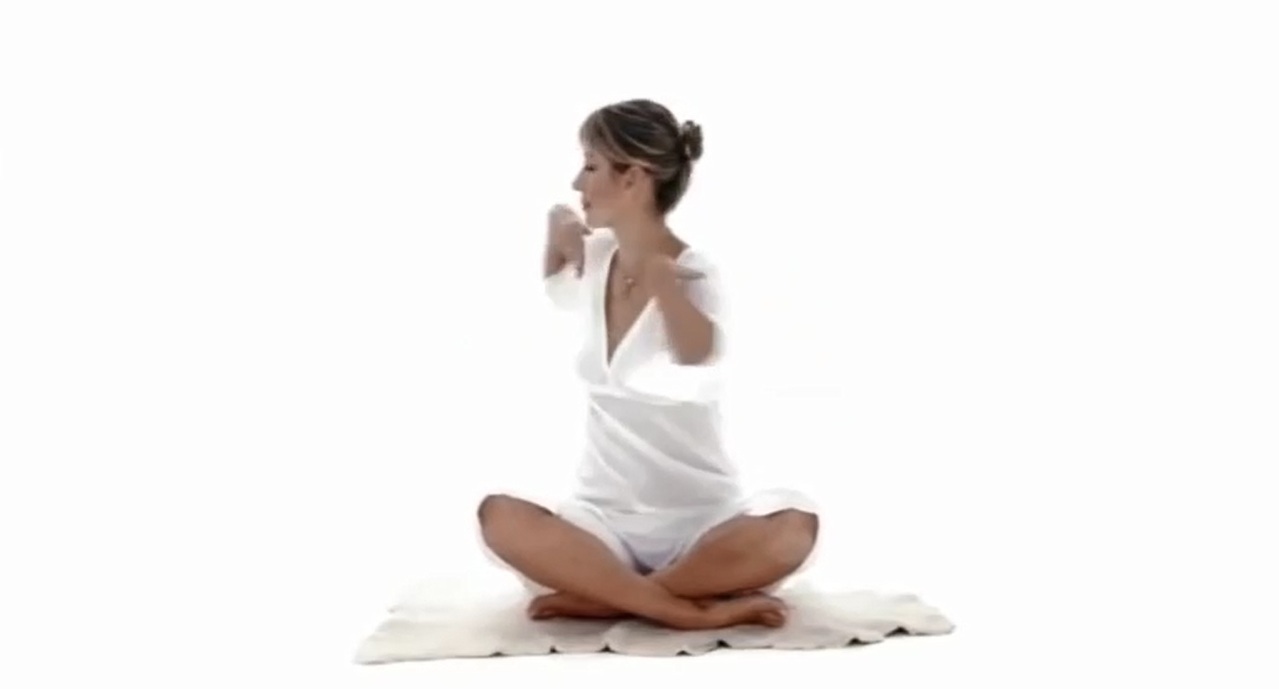 vô sinh,yoga,uống đủ nước,ăn sữa chua,tập thể dục