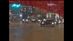 Vụ ô tô kéo lê người trên phố: Bắt khẩn cấp lái xe