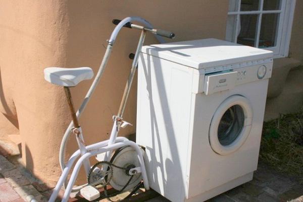 Phát sốt với chiếc máy giặt không cần cắm điện