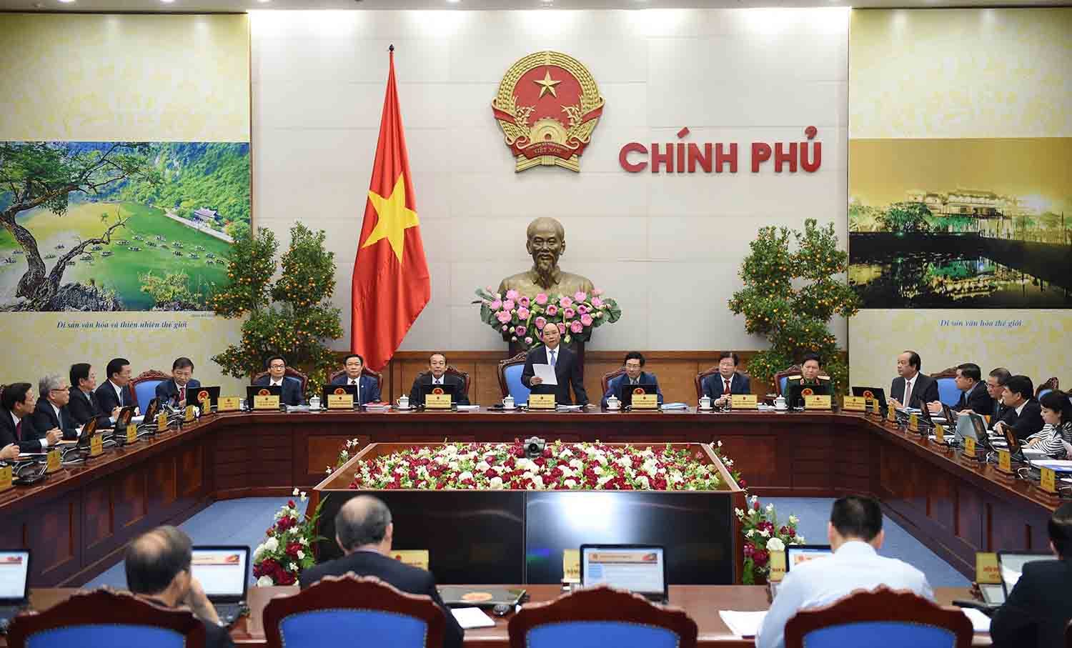 Chính phủ quyết kéo giảm khoản chi phí chiếm gần 21% GDP