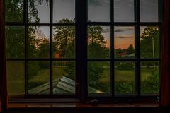 Ở cữ chưa hết tháng, con dâu thành phố đã nằng nặc đòi về nhà ngoại