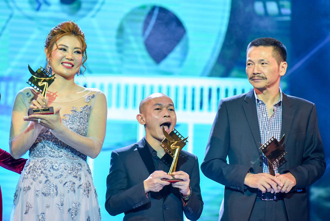 Con gái ông trùm, Lương bổng 'Người phán xử' không có đối thủ