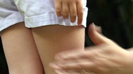 Hà Nội: Thầy giáo bị tạm giữ vì nghi án dâm ô với 9 học sinh tiểu học