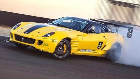 Xem xe độ Ferrari 599 GTB được làm lại drift