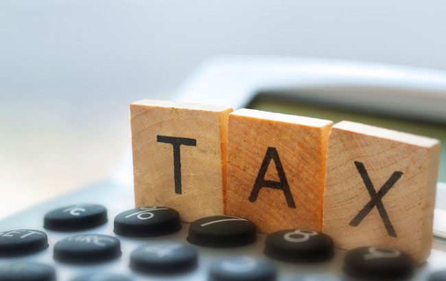 Đủ thứ thuế ‘đánh’ vào túi tiền: Dân còn lại bao nhiêu tiết kiệm