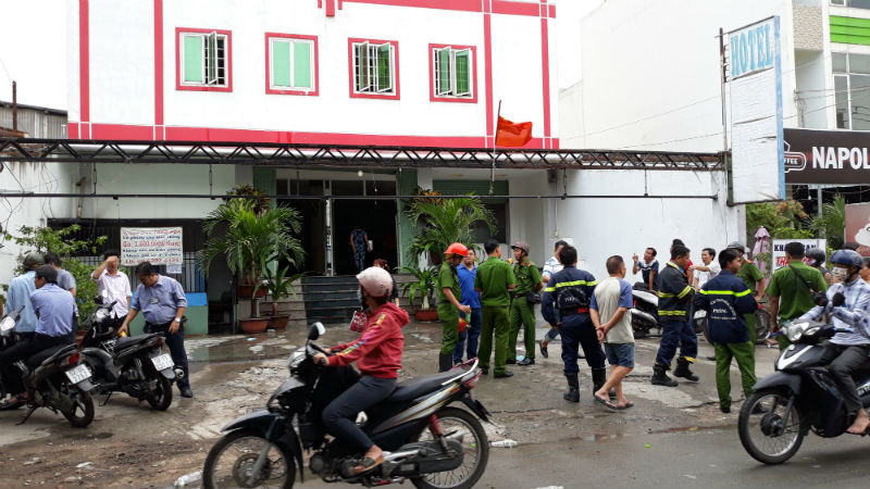 Cháy khách sjan 5 tầng