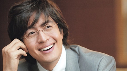 Bae Yong Joon bán công ty sau hàng loạt rắc rối