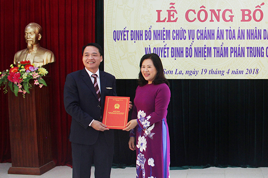 Công bố quyết định nhân sự của Chủ tịch nước