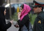 Video "cảnh sát đạo đức" Iran đánh phụ nữ gây công phẫn