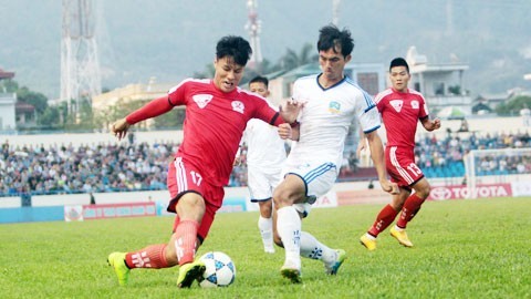 Mạc Hồng Quân ghi bàn, Than Quảng Ninh nhấn chìm Nam Định