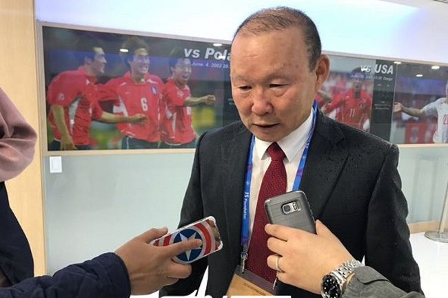 HLV Park Hang Seo: “U19 Việt Nam chỉ mạnh về tinh thần, chưa thể bằng U23”