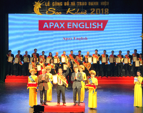 Apax English nhận giải Sao Khuê 2018