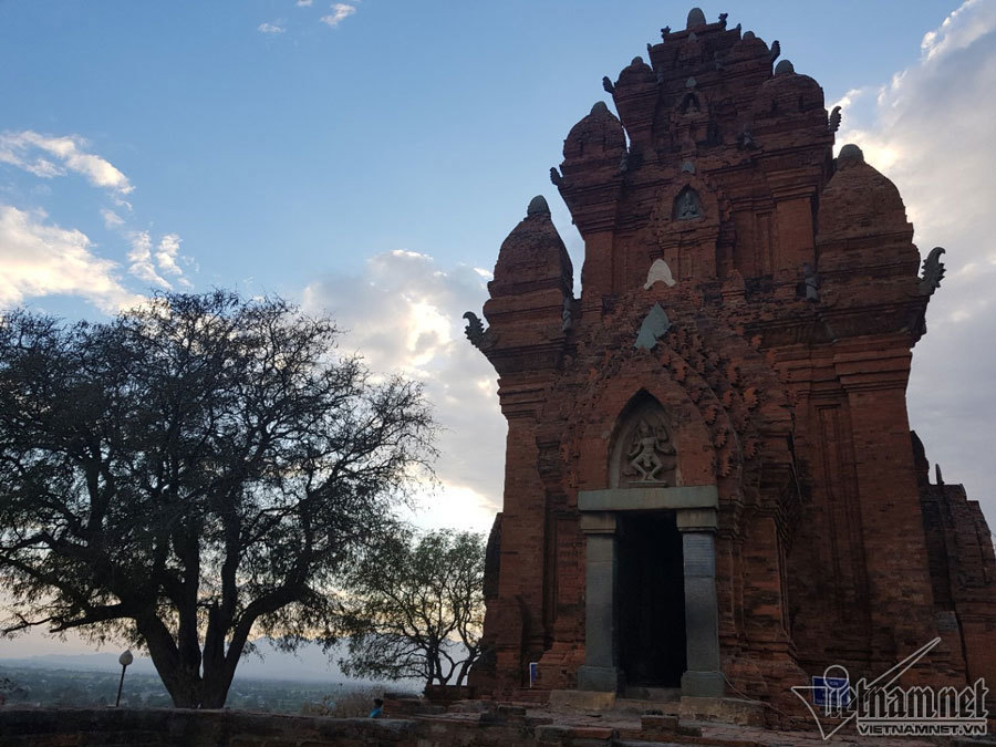 Huyền bí tháp Chàm Ninh Thuận