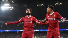 Liverpool thắng giòn giã: Salah khiến Messi và Ronaldo ghen tị