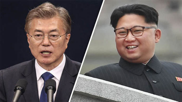 Hé lộ chi tiết thú vị khi Kim Jong Un gặp Tổng thống Hàn