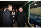 Kim Jong Un tiễn tàu chở thi thể du khách TQ về nước
