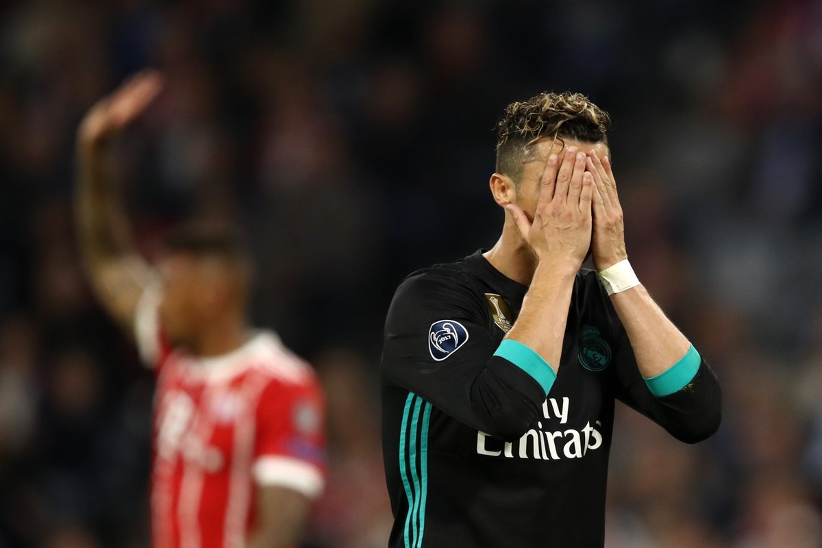 Video C1 Bayern Munich vs Real Madrid: Ronaldo tàng hình vẫn thắng