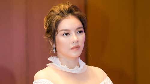 Lý Nhã Kỳ đáp trả tin đồn xộ khám