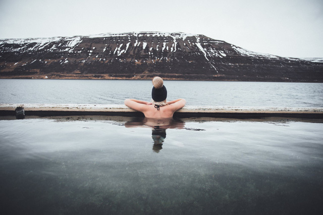 Đi du lịch khắp thế giới và nhận mức lương gần 90 triệu đồng mỗi tháng