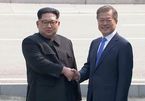 Lãnh đạo Hàn - Triều gặp mặt lần đầu sau 11 năm